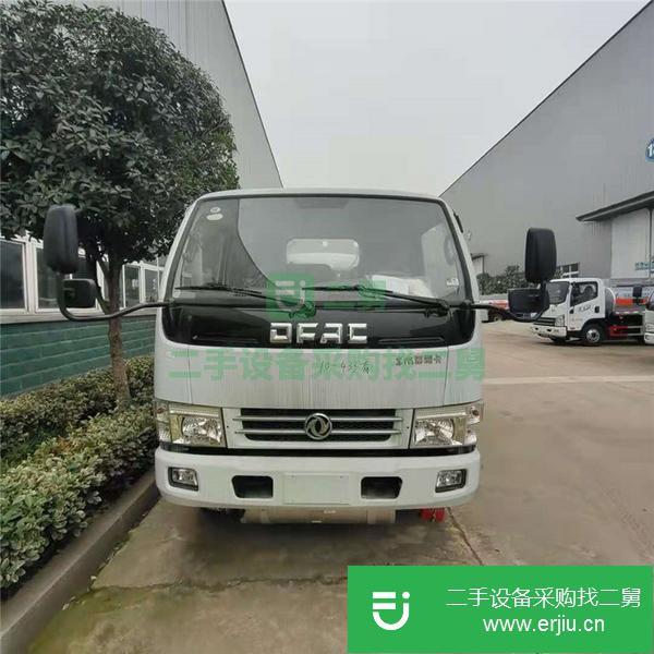 福建出售二手東風多利卡5噸油罐車