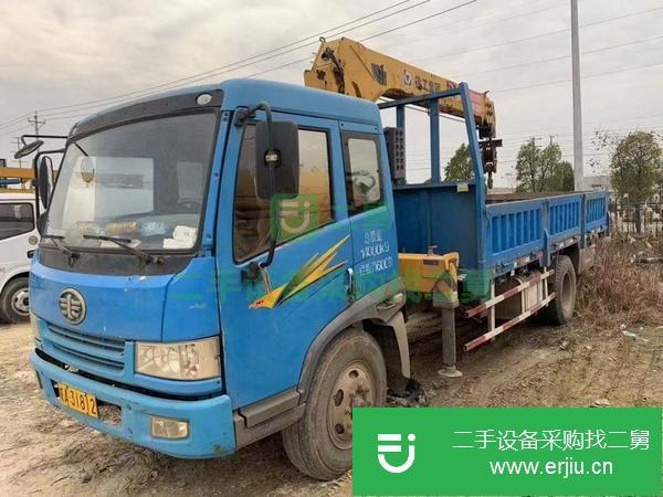 湖北出售二手徐工6.3噸貨廂5.8米隨車吊