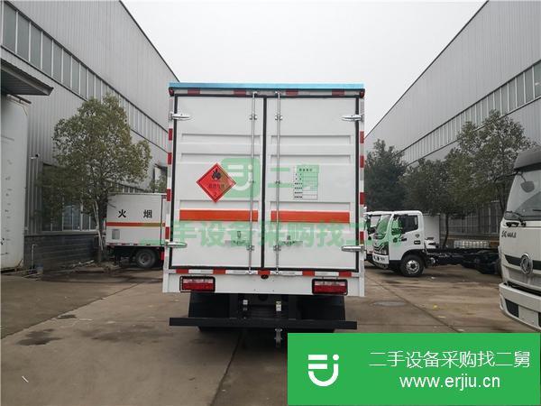 河南出售二手3類廢機(jī)油運(yùn)輸車