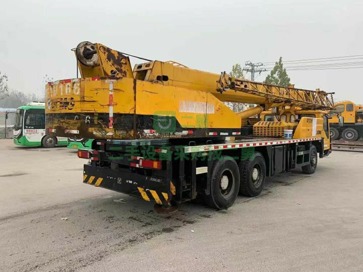 出售10年徐工20G吊車，可以提檔過戶，原車原版