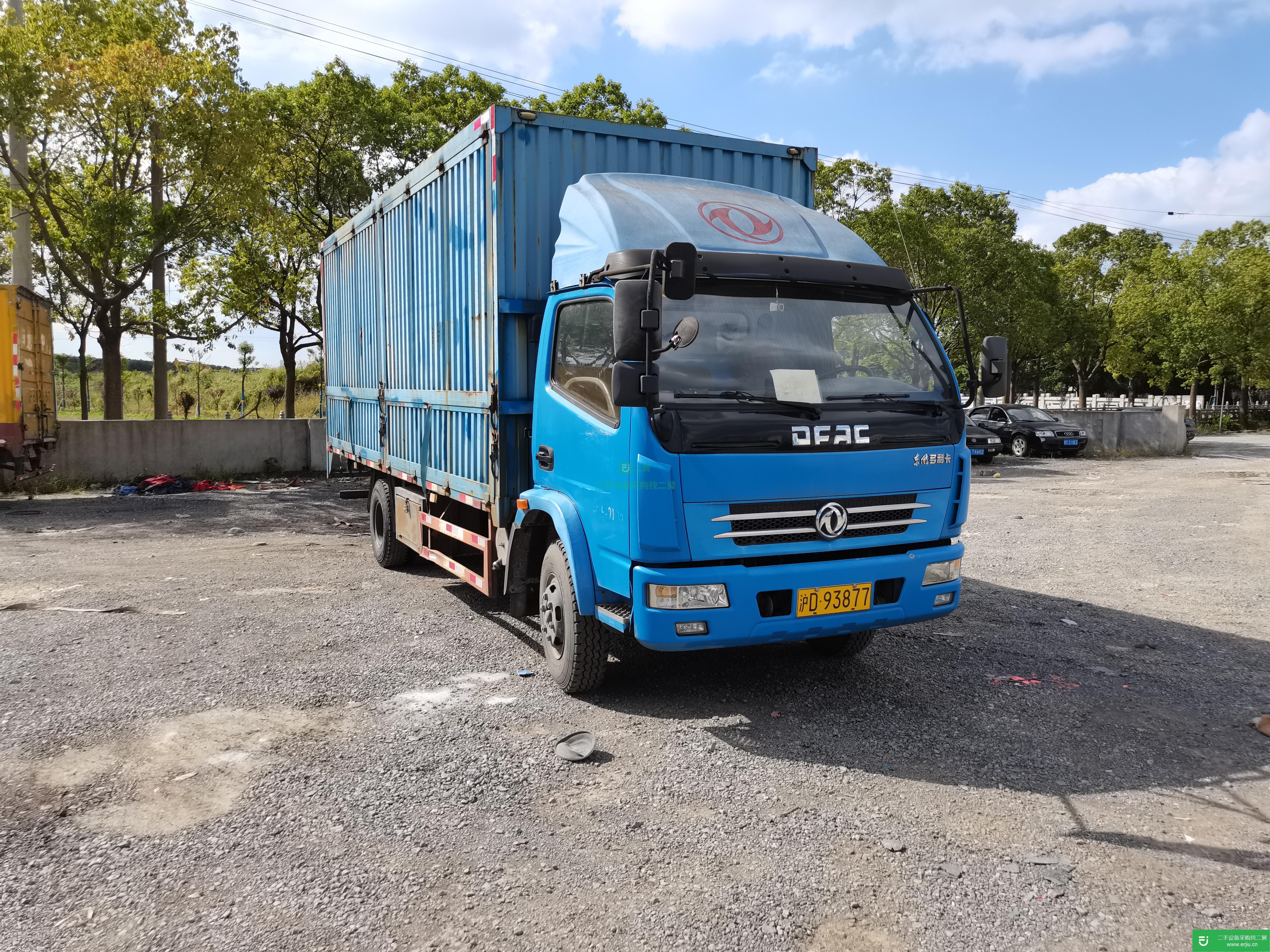 上海出售二手東風多利卡140馬力國四箱式貨車