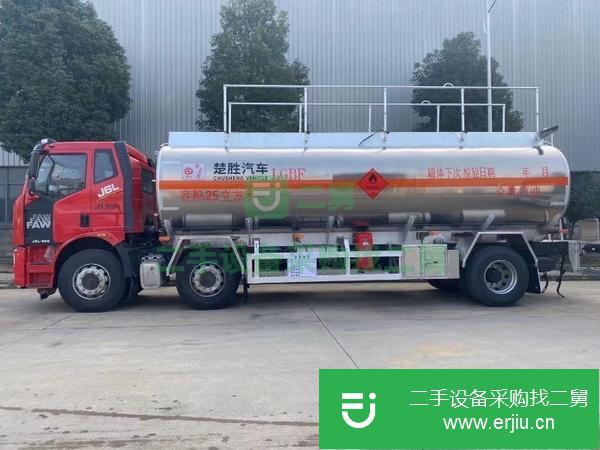 河北出售二手解放J6L小三軸鋁合245馬力金油罐車