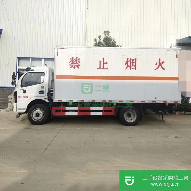 湖北出售二手危險品東風多利卡廂式運輸車
