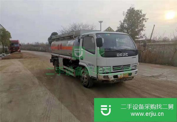 新疆出售二手東風(fēng)2噸油罐車國五