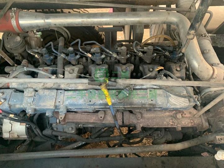 出售精品中聯20V吊車，手續齊全，電腦正常