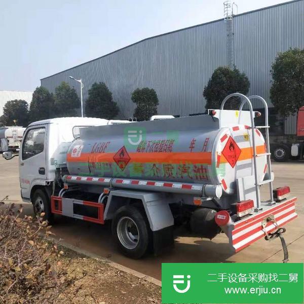 河南出售二手東風多利卡2噸藍牌國五油罐車