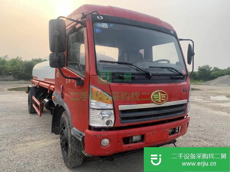 山東出售二手8立方園林養(yǎng)護灑水車