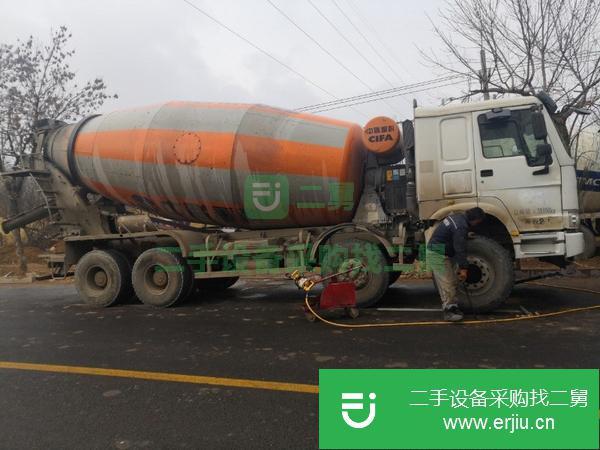山東出售二手豪沃?jǐn)嚢柢?8方國四