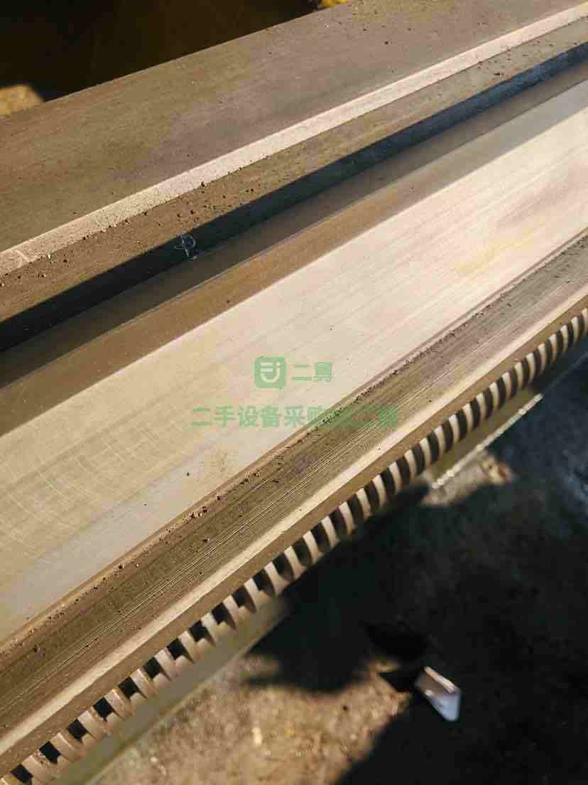 出售二手八成新以上的沈陽6280機(jī)床