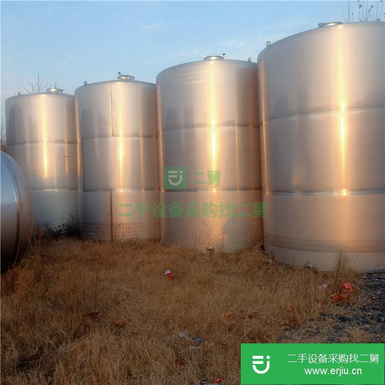 山東出售二手15噸立式不銹鋼儲罐
