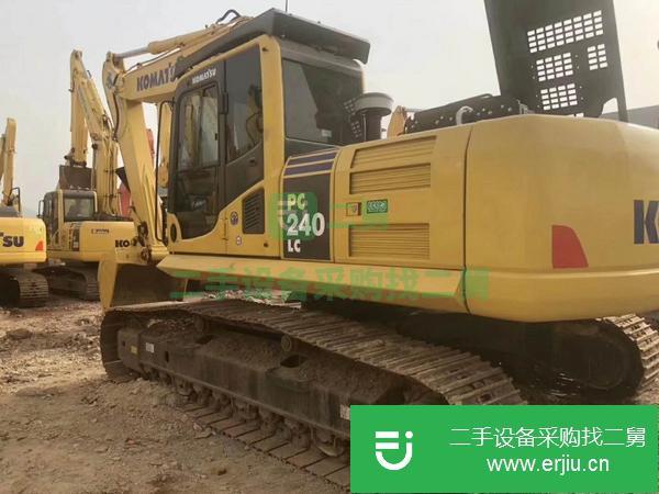 廣西出售二手小松PC240-8挖掘機