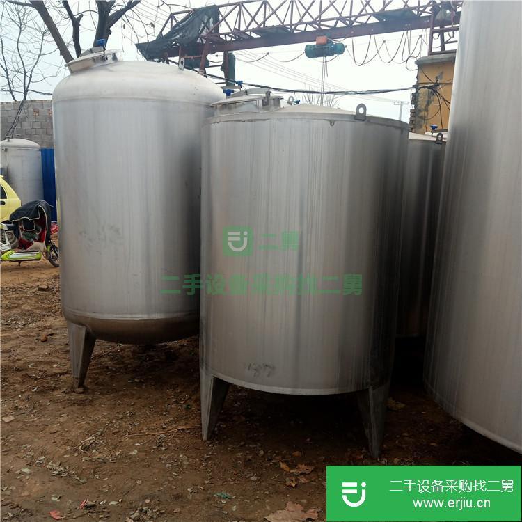 山東出售二手15噸立式不銹鋼儲罐