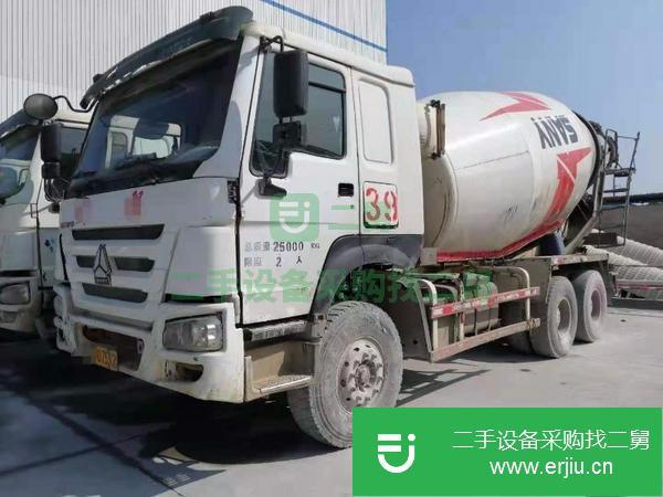 廣西出售二手重汽豪沃大12方攪拌車手續齊全包提檔