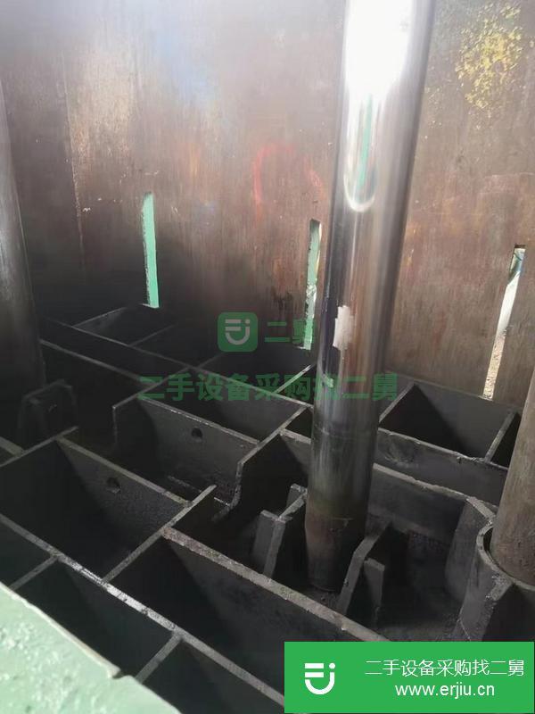 山東出售二手250噸江陰華泰產立式廢紙塑料打包機