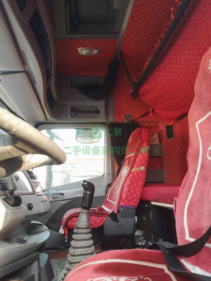 出售國(guó)五歐曼GTL牽引車(chē)460馬力，高位底板