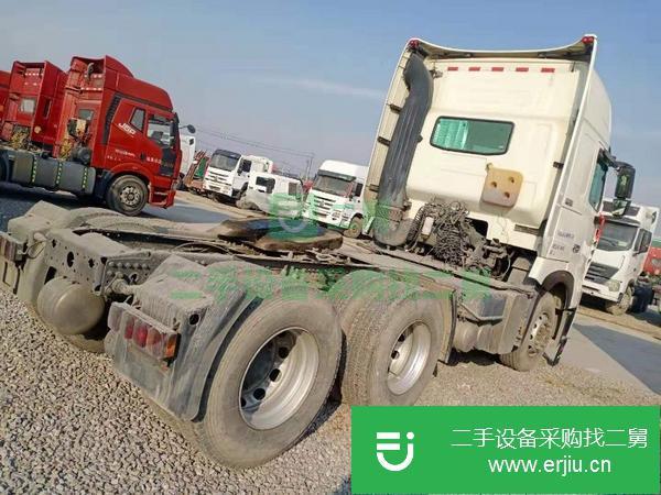 山東出售二手17年豪沃牽引車540馬力國五排放