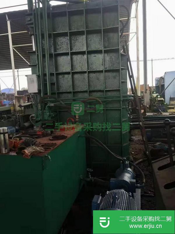 山東出售二手250噸江陰華泰產立式廢紙塑料打包機