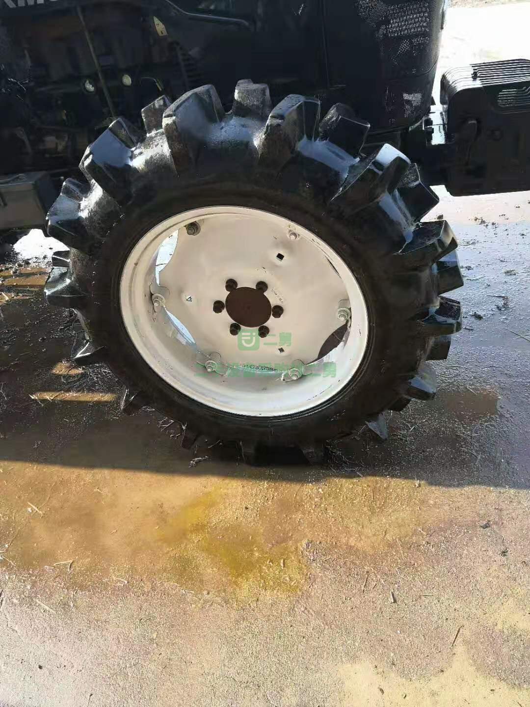 出售一臺(tái)雷沃M804型號(hào)拖拉機(jī)