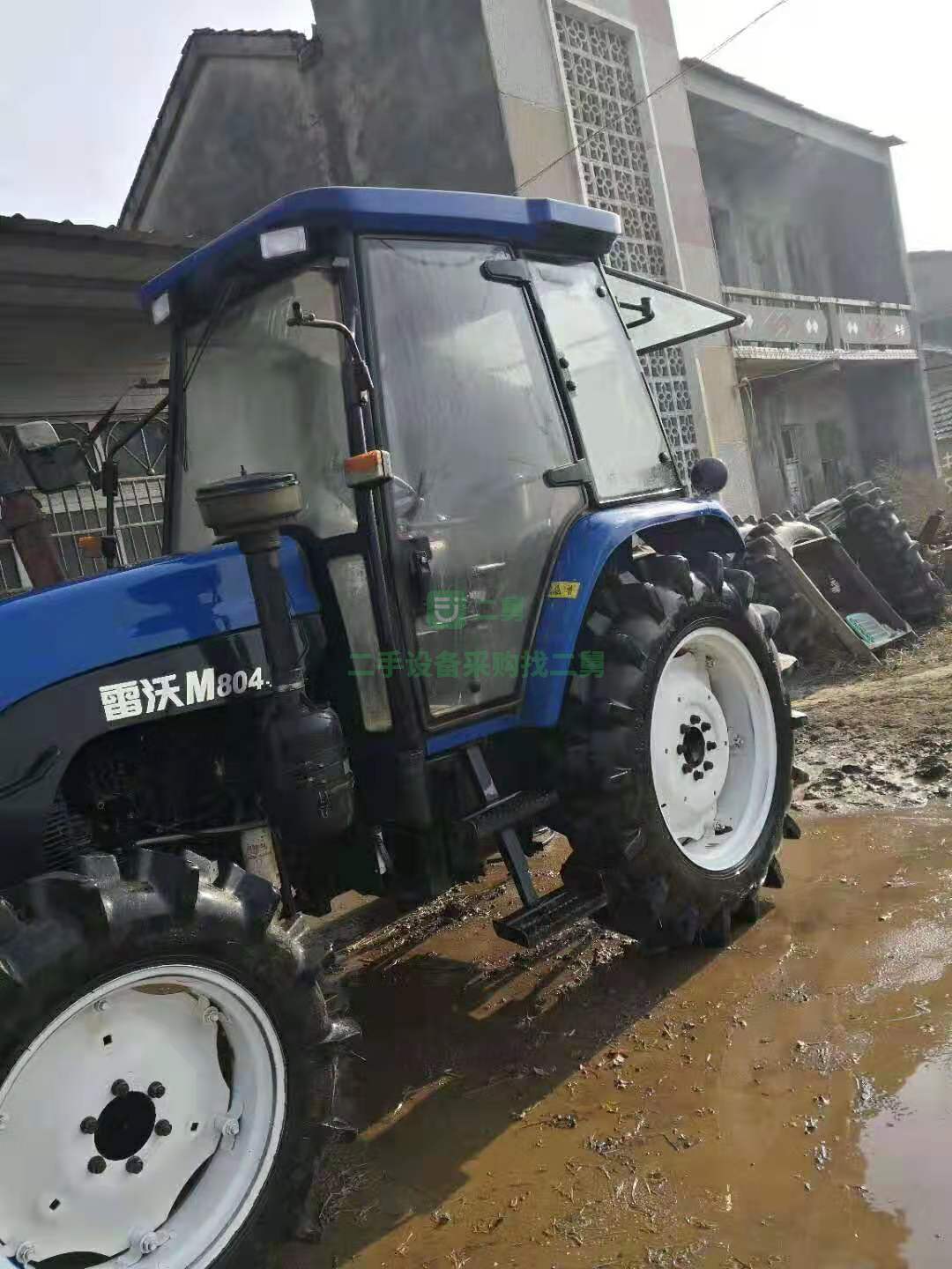 出售一臺(tái)雷沃M804型號(hào)拖拉機(jī)