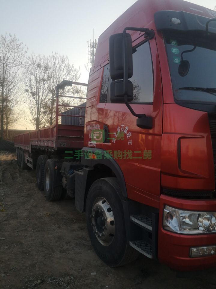 出售二手的18年的捍衛400馬力牽引車國五雙驅