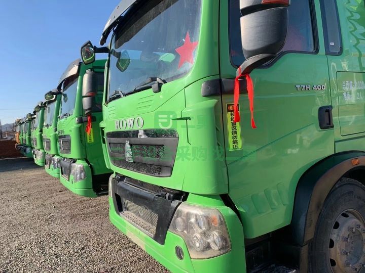 出售二手的17年的豪沃T7前四后八自卸車