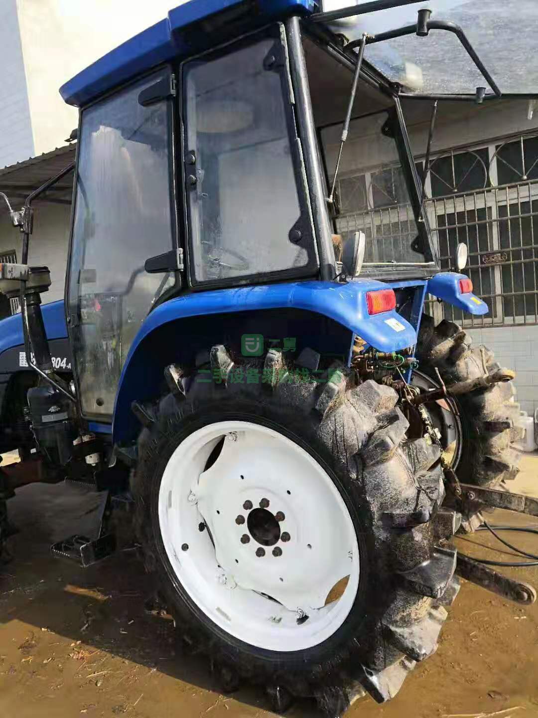 出售一臺(tái)雷沃M804型號(hào)拖拉機(jī)
