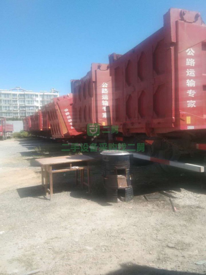 出售無手續礦山用歐曼豪沃后八輪運輸車