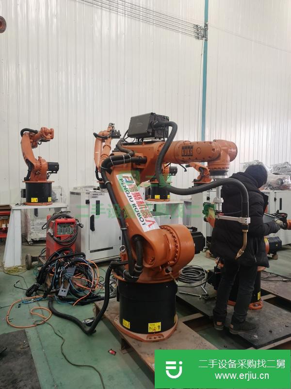 內(nèi)蒙古出售二手庫(kù)卡KR60焊接機(jī)器人