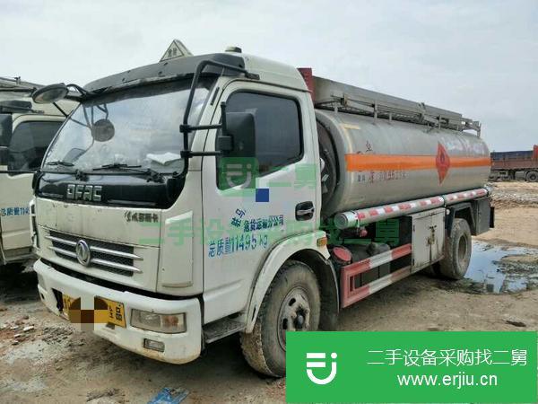 山東出售二手8噸油罐車手續(xù)齊全