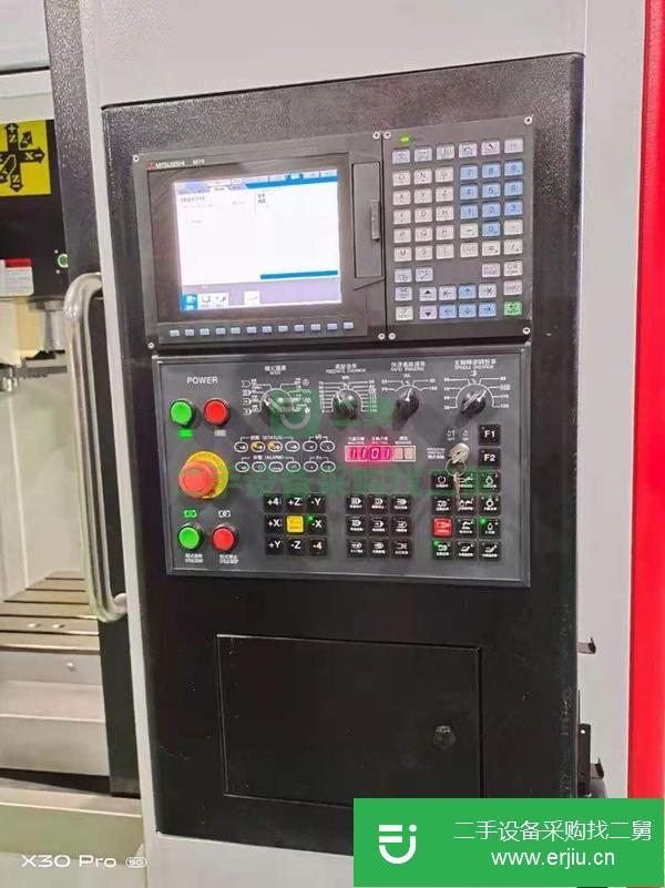 廣東出售二手17年巨銘850二線一硬加工中心,發(fā)那科系統(tǒng),三軸靜音