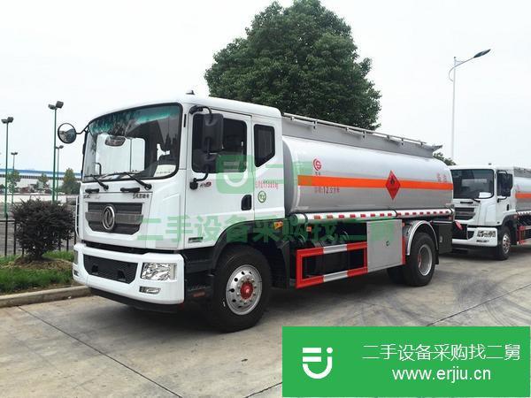 陜西出售二手12方東風多利卡油罐車康明斯180馬力