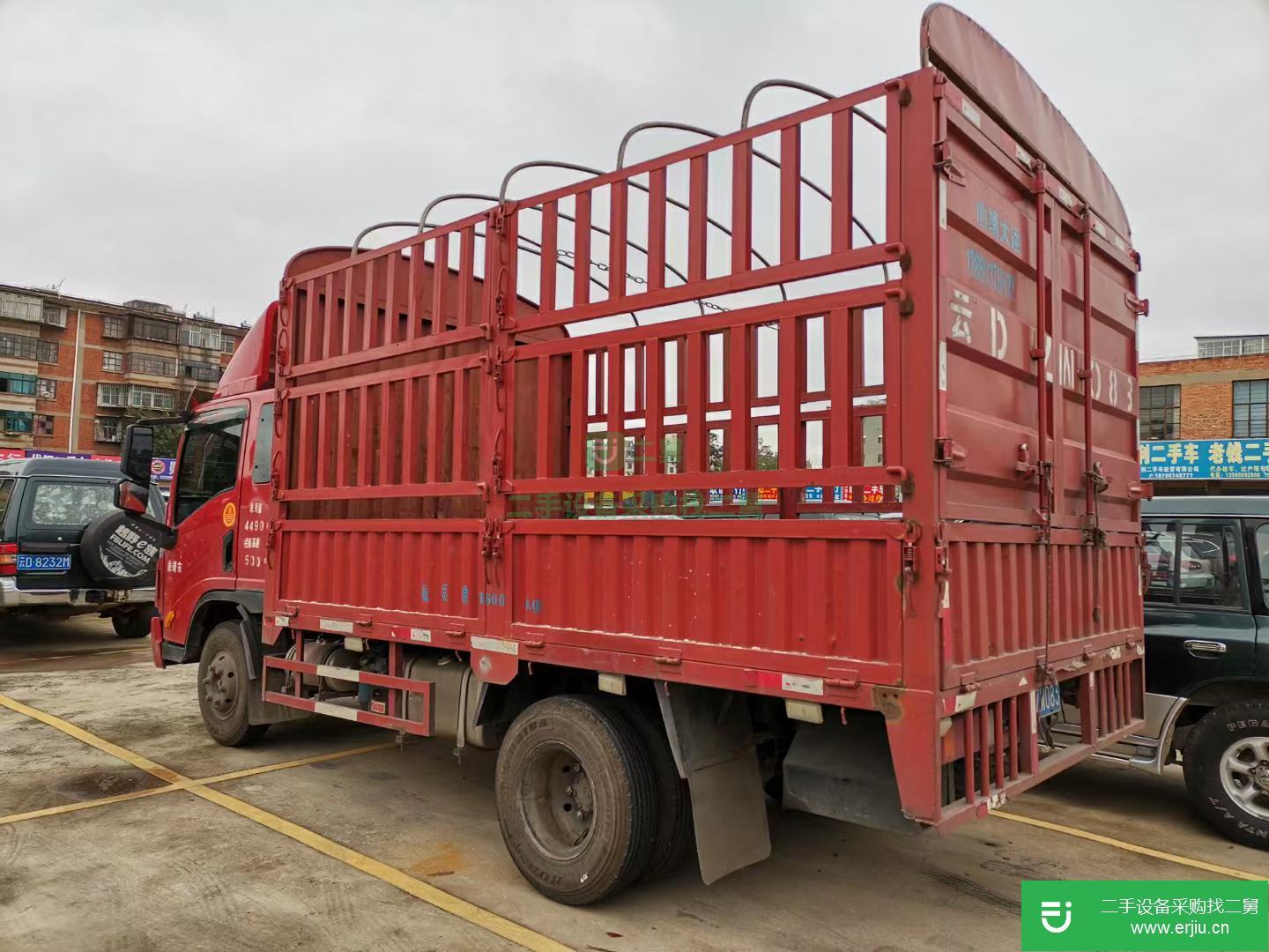 云南出售二手大運輕卡156馬力國五倉柵式載貨車