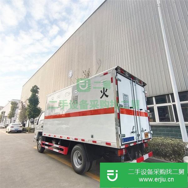 廣東出售二手甲醇運輸車國六排放江鈴116馬力柴油發(fā)動機
