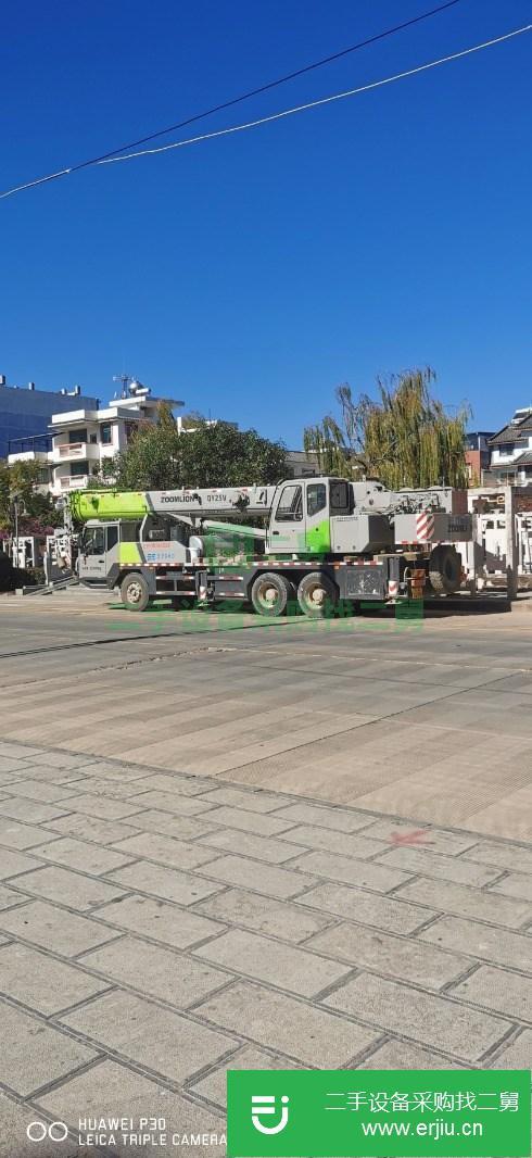 云南岀售二手17年中聯25噸吊車