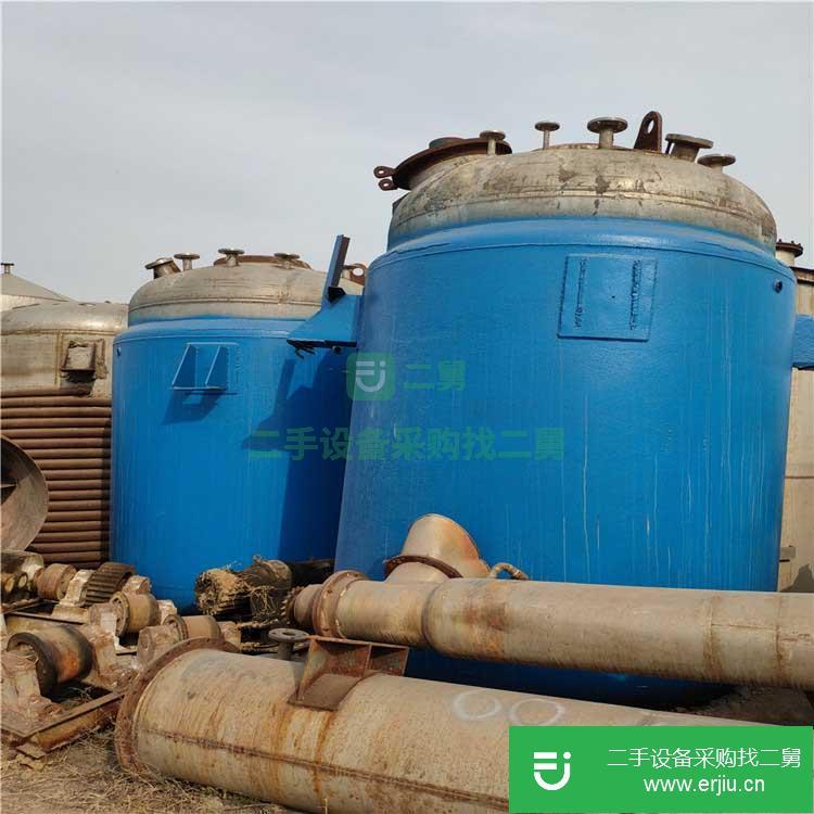 山東出售二手搪瓷反應(yīng)釜5000L