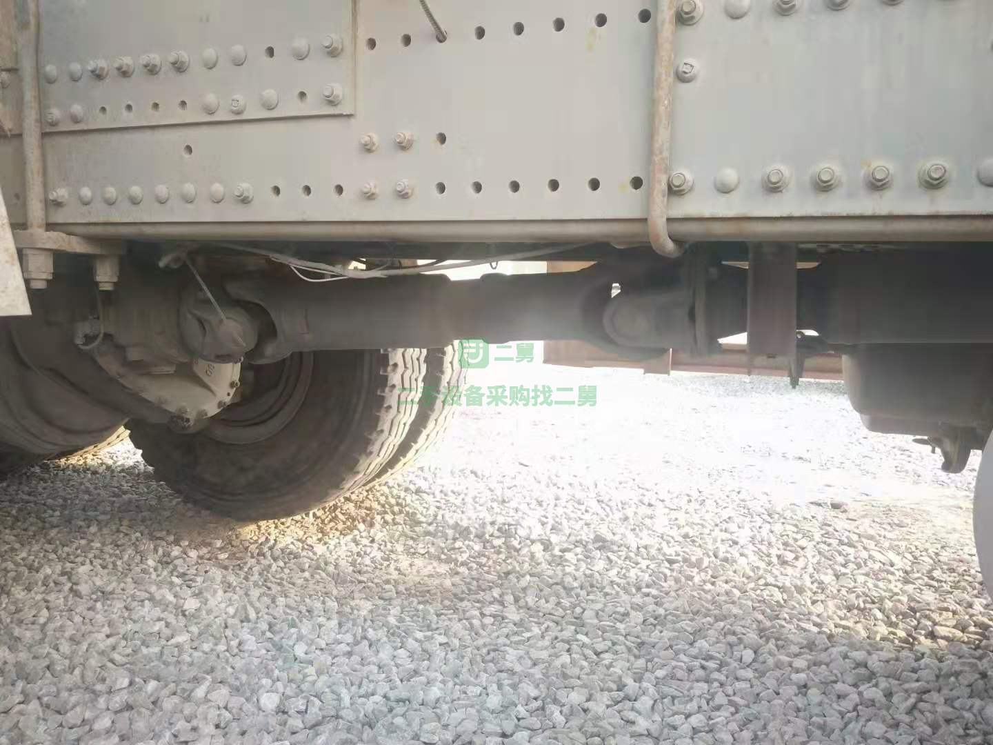 出售多臺(tái)18年豪沃 大十四方攪拌車  宏達(dá)上裝