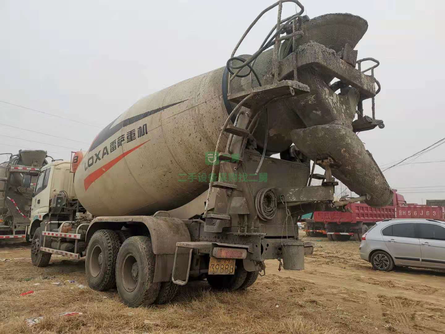 出售一臺(tái)13年國(guó)三歐曼攪拌車(chē)，濰柴發(fā)動(dòng)機(jī)，340馬力大十四拉十六方