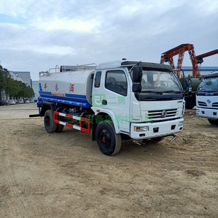 湖北出售二手的東風多利卡10方灑水車