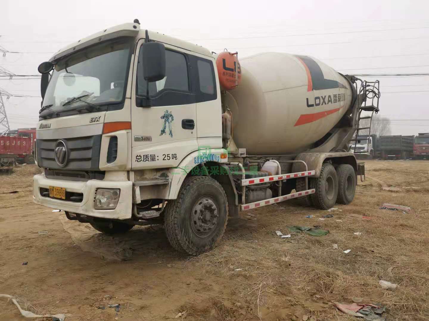 出售一臺(tái)13年國(guó)三歐曼攪拌車(chē)，濰柴發(fā)動(dòng)機(jī)，340馬力大十四拉十六方