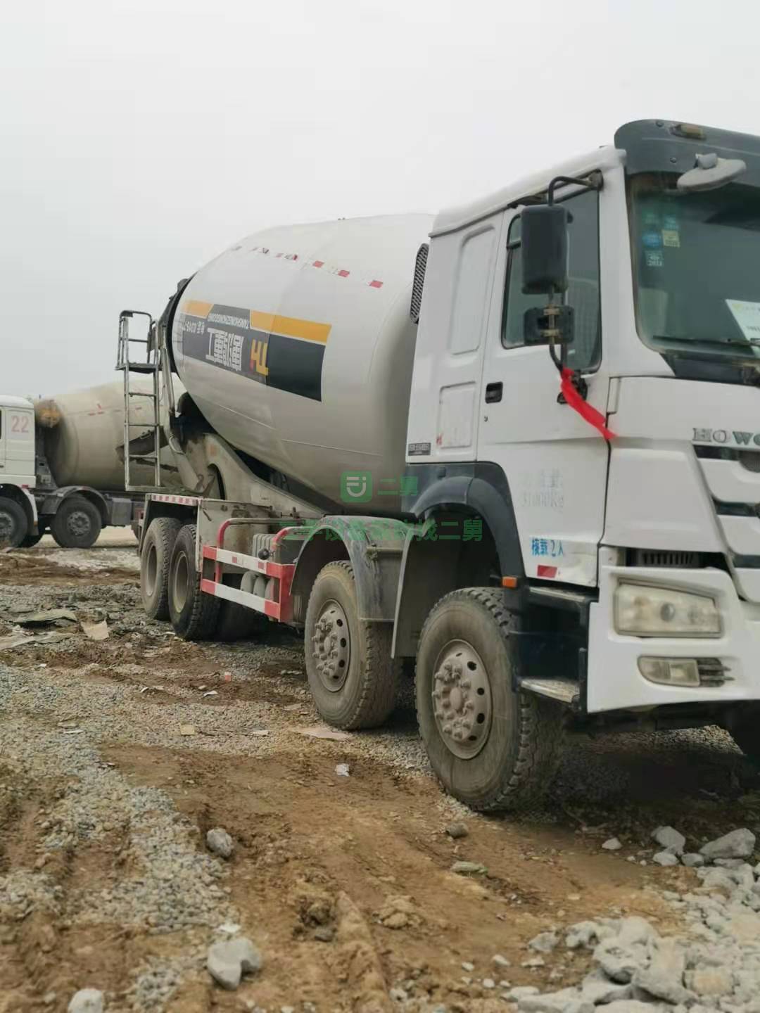 出售一臺16年國五，豪沃唐鴻攪拌車，重汽發動機