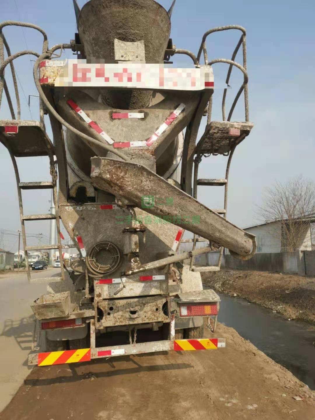 出售一臺15年歐曼攪拌車，濰柴發動機，336馬力