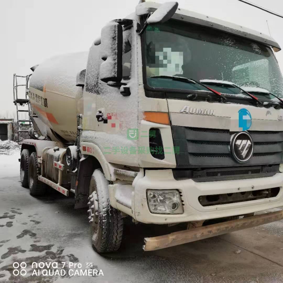 出售一臺16年大12方歐曼攪拌車，336馬力