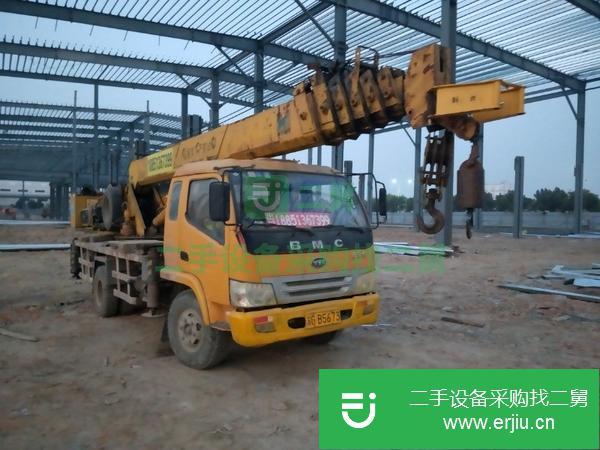 江蘇出售二手吊車八噸4100發動機6米7節臂包過戶