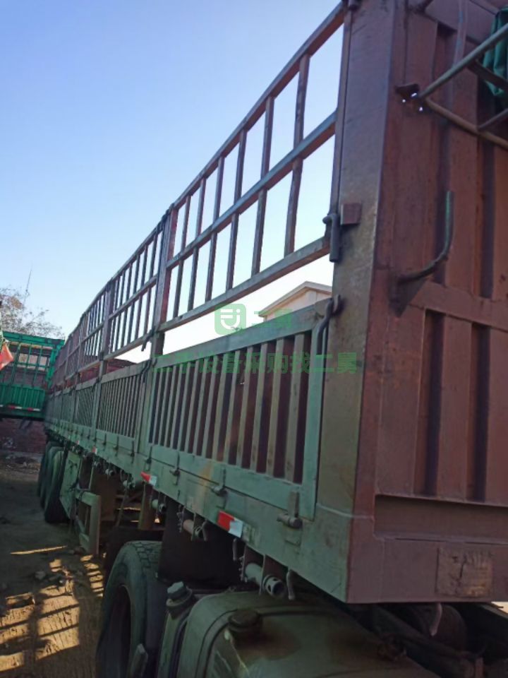 出售國三13年12月審車強險天龍290馬力9.6米前四后八貨車