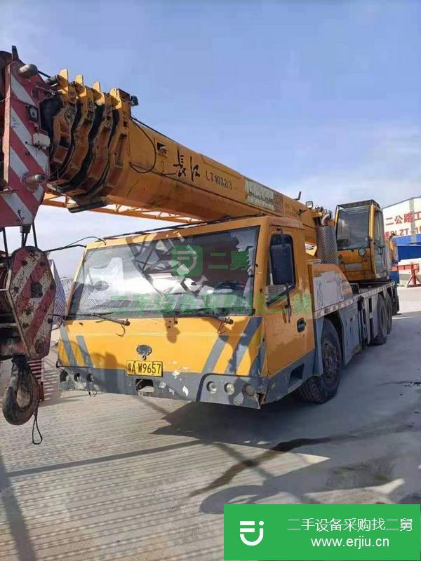 河南出售二手長江25噸吊車五節臂國三原車原版