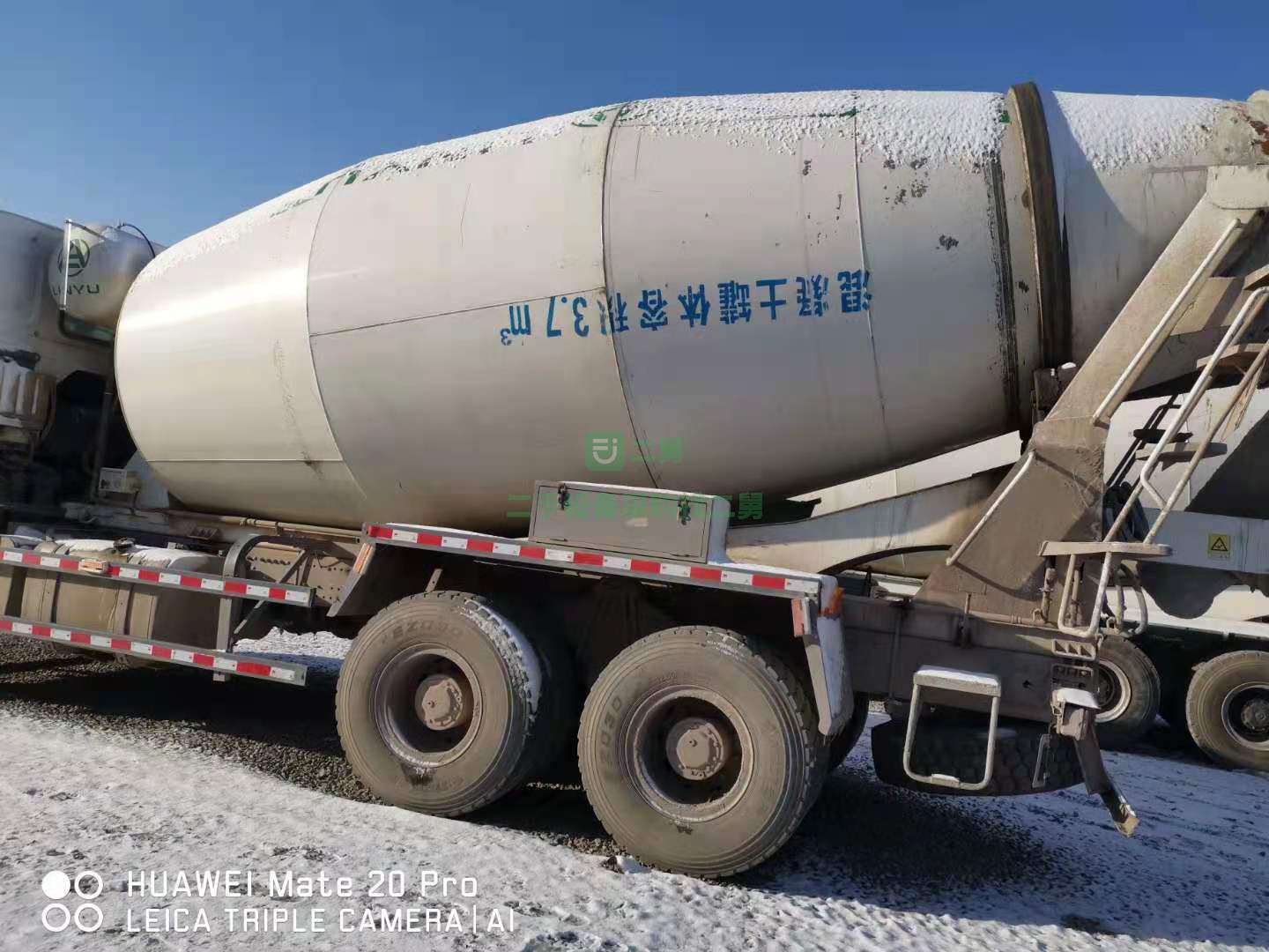 出售一臺18年豪沃攪拌車，國五，重汽發動機