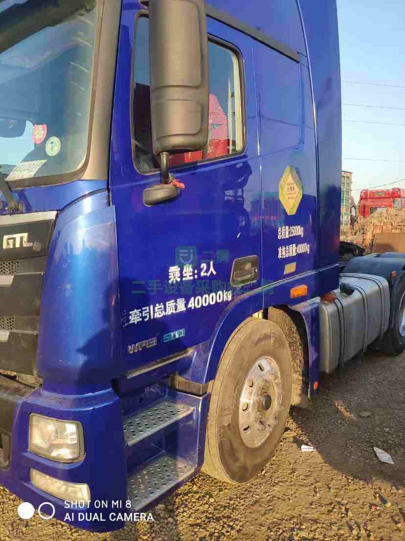 出售二手的兩年整歐曼GTL牽引車500馬力濰柴發動機