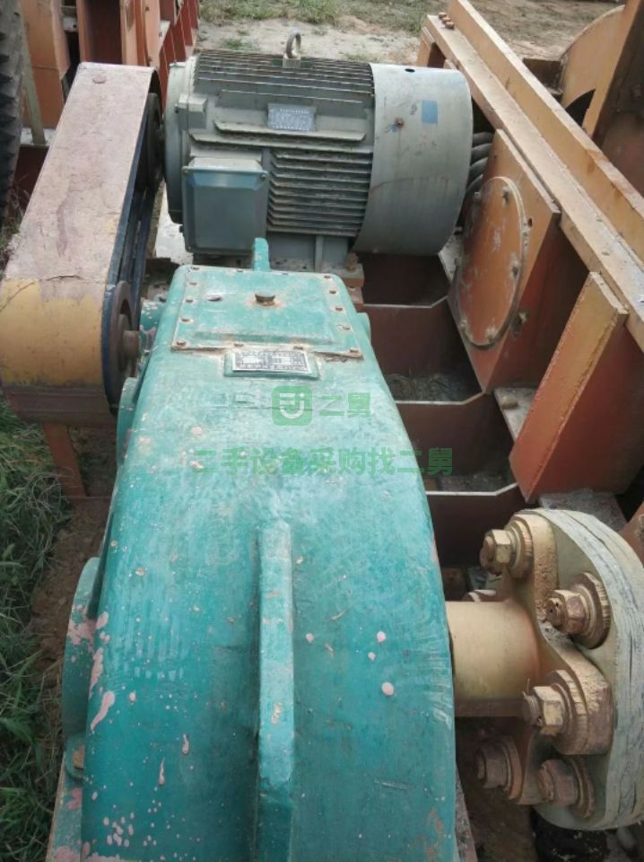 現貨出售廣東韶沈900*1200對輥破碎機，輥皮還有9公分，90千瓦