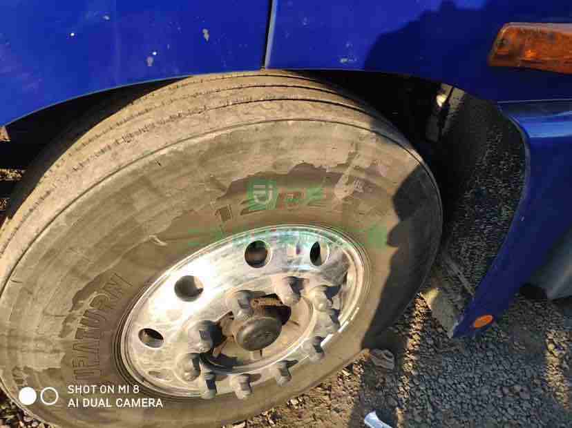 出售二手的兩年整歐曼GTL牽引車500馬力濰柴發動機
