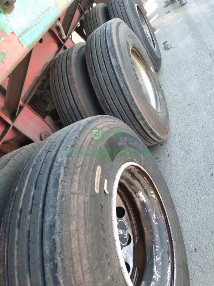 出售解放捍衛400馬力牽引車兩年正全保險